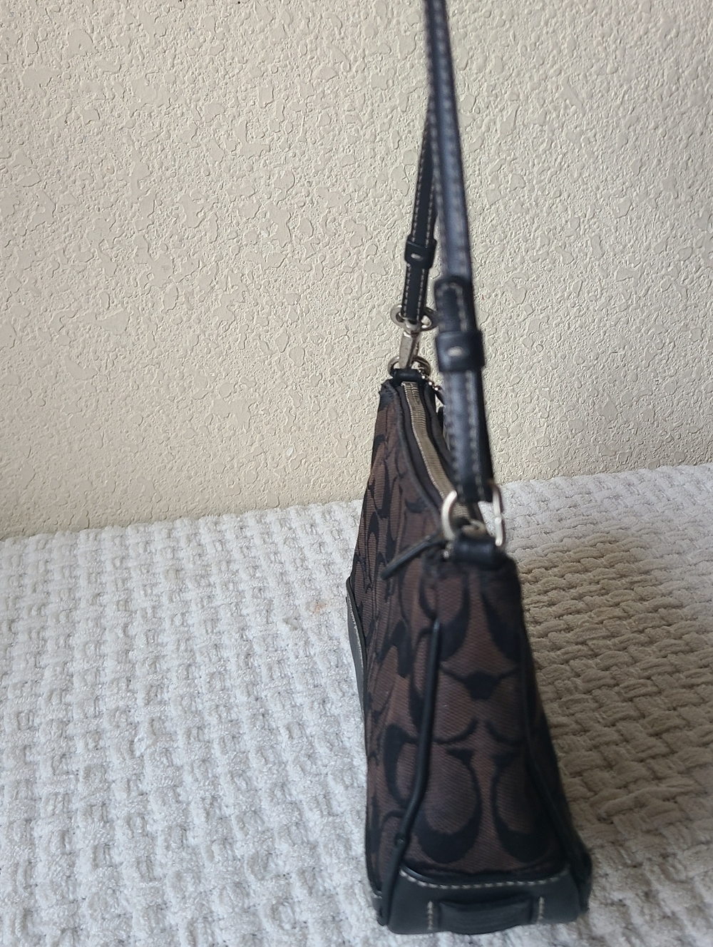 Coach Dark Brown Signature Canvas Shoulder Bag with Black Trim No. 125-6094 - Picture 4 of 12